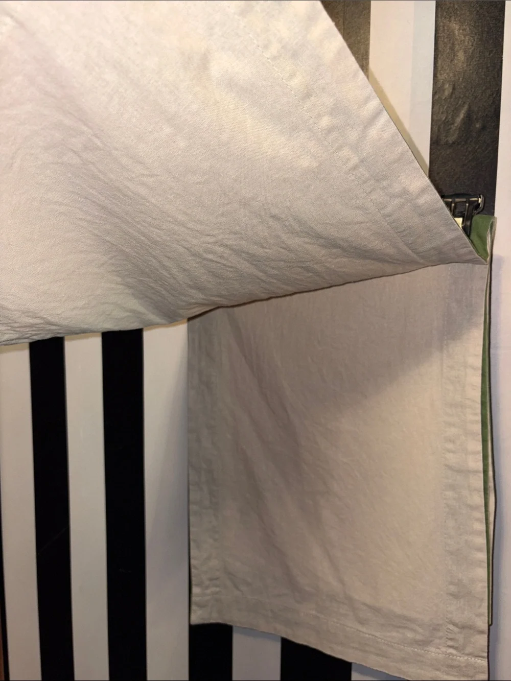 Cream w/ Green Border Cotton Table Runner Vintage Kitchen Linens Classic Home